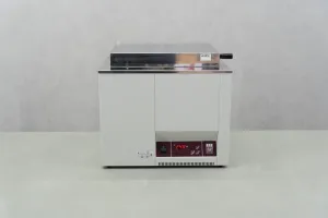 GFL 1005 Water Bath, 2 of 4