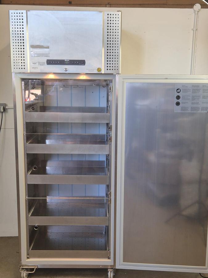 Gram R290 Laboratory Refrigerator with Eco-Friendly Propane Refrigerant