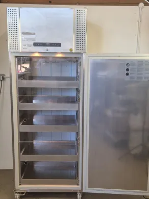 Gram R290 Laboratory Refrigerator with Eco-Friendly Propane Refrigerant
