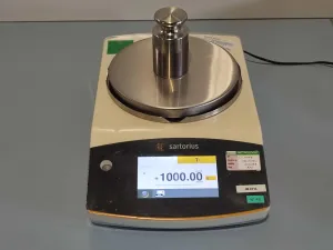 SARTORIUS QUINTIX 1102 1CFR Precision Balance, 9 of 11
