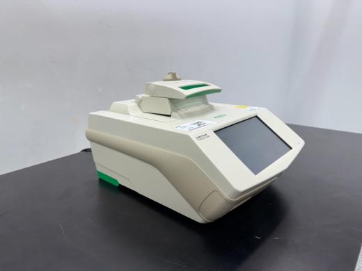 Bio-Rad C1000 Touch Thermal Cycler with 96-Well Block and Touchscreen Interface-cover