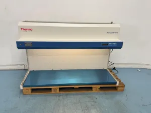 Thermo Scientific Heraguard Eco Laminar Flow Hood Model 51029694, 3 of 10