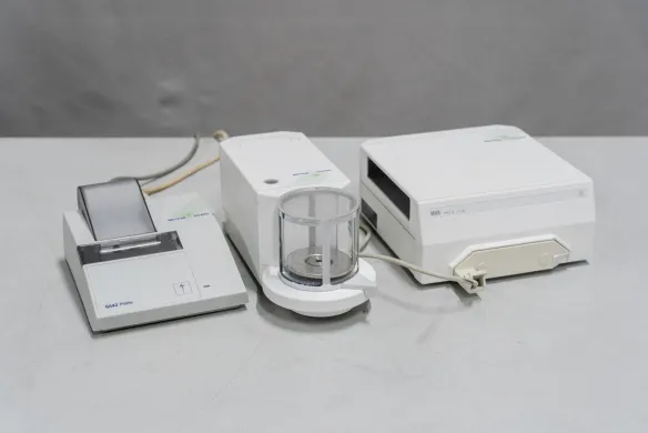 Mettler Toledo MX5 Microbalance with Automatic Calibration and Temperature Compensation