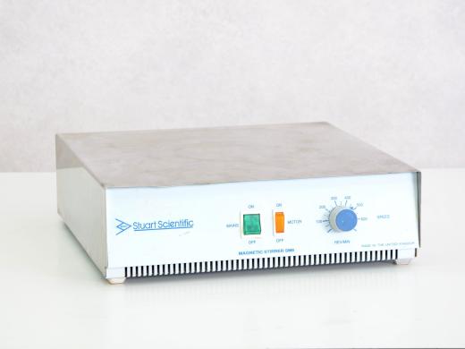 Stuart Scientific SM8 Magnetic Stirrer for Laboratory Mixing Applications-cover