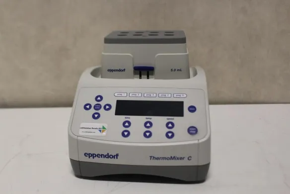 Eppendorf ThermoMixer C Temperature-Controlled Shaking Heating Block
