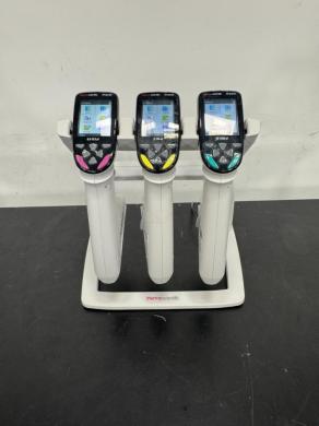 Thermo Scientific E1-ClipTip Electronic Pipette Equalizers and Stand-cover