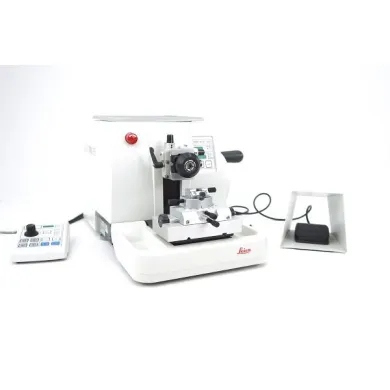 Leica RM2265 Automatic Rotary Microtome with Knife Holder and GD Round Specimen Holder