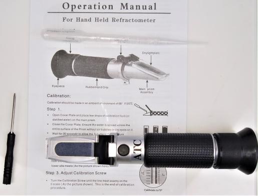 Portable Hand-Held Refractometer with Automatic Temperature Compensation (ATC)-cover