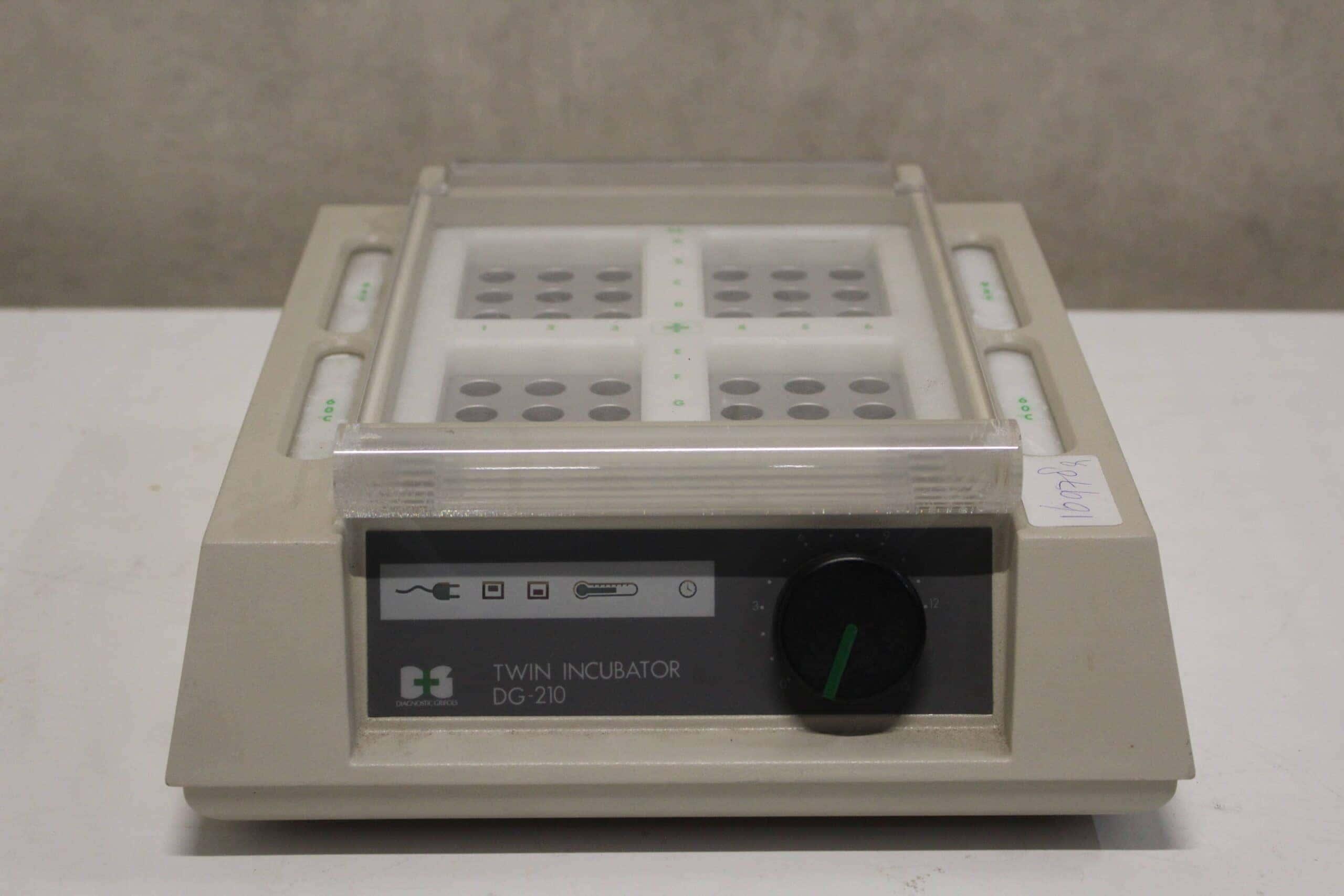 Grifols Twin Incubator DG-210 Heating Block