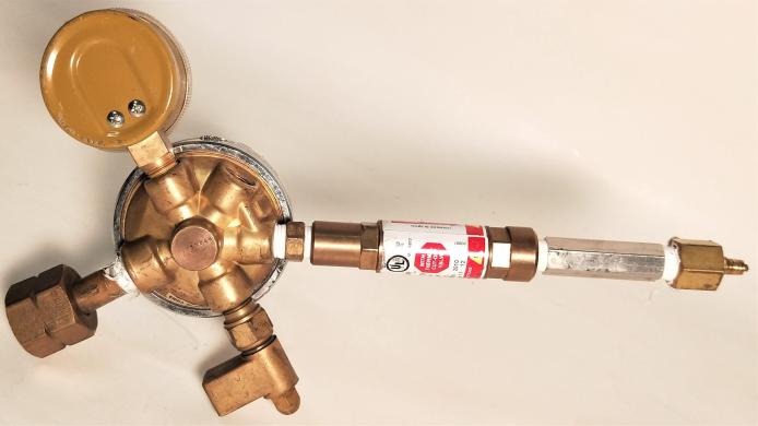 Fisherbrand 10-575-115 Diaphragm-Sensed Regulator with EDI-004 Flash Arrestor (CGA 350)-cover