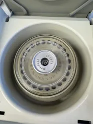 Beckman Coulter Microfuge 18 Centrifuge, 2 of 3