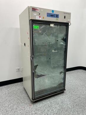 Thermo Reach-In CO2 Incubator-cover