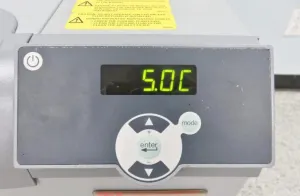 Thermo Scientific NESLAB ThermoFlex 900 / 1400 Recirculating Chillers with Precise ±0.1°C Temperature Control, 6 of 10