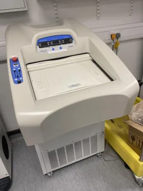 Bright OTF 5000 Cryostat Microtome for Precise Frozen Tissue Sectioning