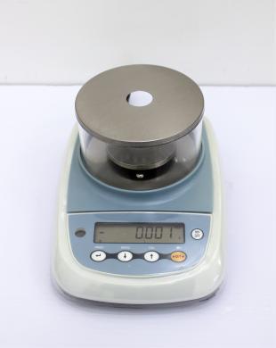 H&C Verita S213 Precision Analytical Balance 210g Capacity 0.001g Readability with External Calibration-cover