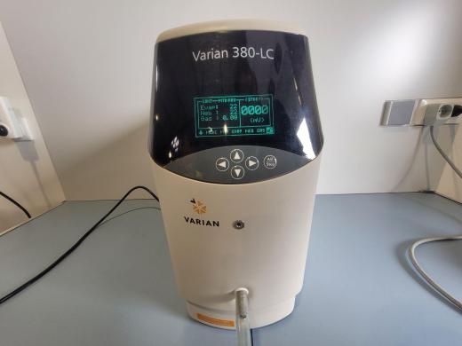 VARIAN 380-LC Evaporative Light Scattering Detector-cover