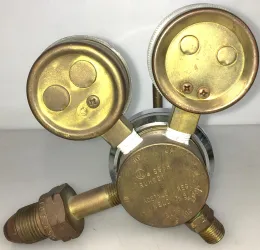 Uniweld 592H Brass Acetylene Gas Regulator with CGA 510 Connection, 4 of 5