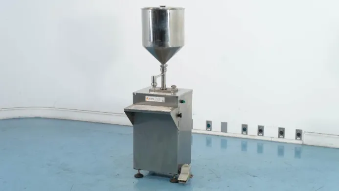 WuXi YK Automation Technology Unguent Liquid Filling Machine for Automated Liquid Dispensing