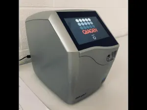 Qiagen QIAxpert UV/Vis Spectrophotometer for Nucleic Acid and Protein Quantification, 8 of 12
