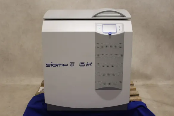 Sigma 8K Refrigerated Centrifuge