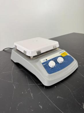 VWR Hotplate Stirrer with Ceramic Top and Dual Heat-Stir Controls-cover