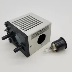 Leitz 6V 20W Halogen Lamphouse for Laborlux Microscope, 2 of 3