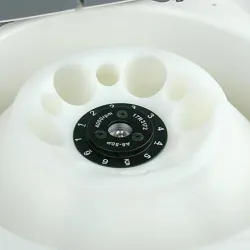 Globe Scientific GCC-E Enhanced Clinical Benchtop Centrifuge with Fixed-Angle Rotor, 10 of 21