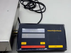 Sartorius F61S Digital Balance, 3 of 3