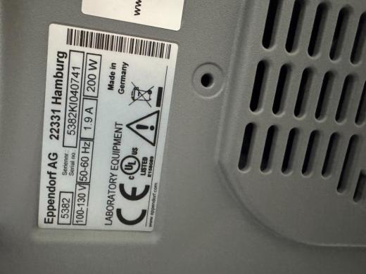 Eppendorf ThermoMixer C 5382 Digital Thermomixer with Heating Block and Microcentrifuge Tube Adapter-cover