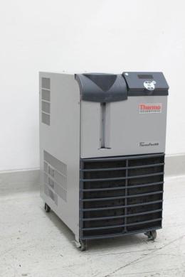 Thermo Neslab Thermoflex 900 Recirculating Chiller 900W 5-40°C-cover