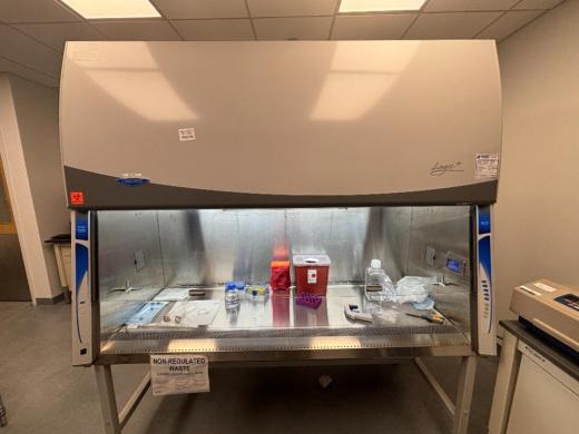 Labconco Logic+ 6-Foot Class II Biosafety Cabinet Model 302619101-cover