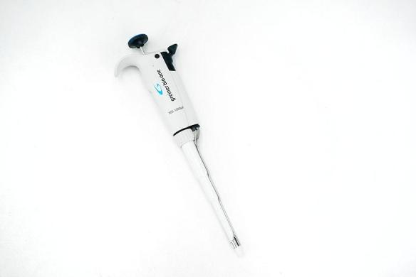 Greiner Bio-One 1Ch 100-1000 µL Manual Single-Channel Pipette-cover