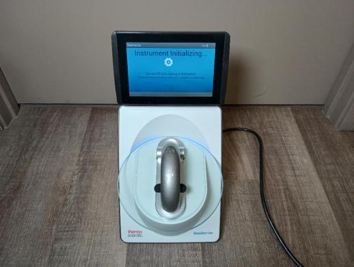 Thermo Scientific NanoDrop One Microvolume Spectrophotometer for Nucleic Acid and Protein Quantification-cover