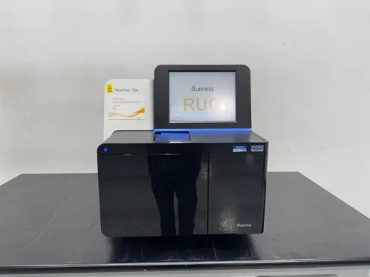 Illumina NextSeq 550 Mid-Throughput DNA Sequencing System with Integrated Touchscreen