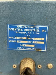 Bender & Hobein Vortex Genie 2 G-560E Variable Speed Laboratory Vortex Mixer, 3 of 3