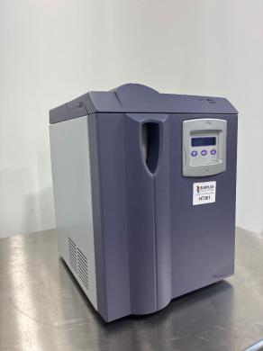 Parker Hannifin 110HMD Hydrogen Gas Generator with Digital Control Panel-cover