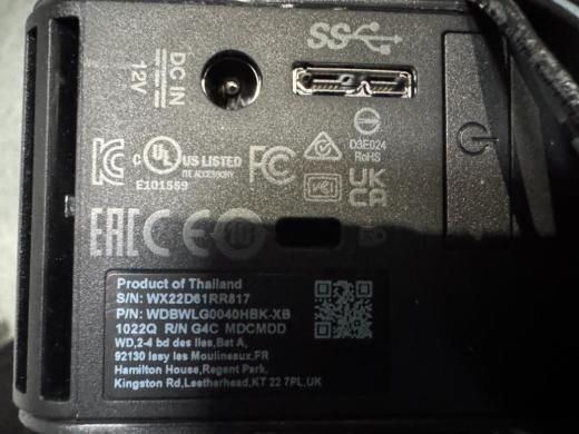 Western Digital Elements Desktop External Hard Drive with USB 3.0 Interface-cover