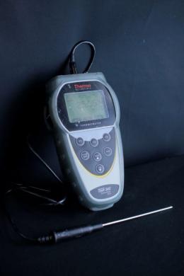 TSTEMP360 Digital Thermometer by Thermo-cover