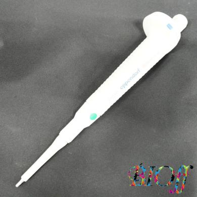 Eppendorf Reference Single-Channel Adjustable-Volume Micropipette 0.5–10 µL-cover