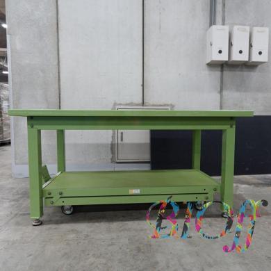 Sakae KWCF-158 Pedal-Adjustable Heavy-Duty Workbench W150×D80×H74cm-cover