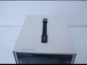 Invitrogen ZOOM Dual Power Supply ZP10002 for Electrophoresis Applications, 7 of 8