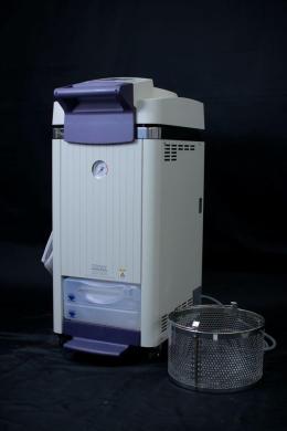 Tommy Seiko LSX-500 Autoclave with 58L Stainless Steel Chamber-cover