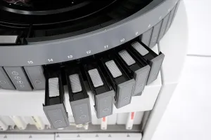 Roche Ventana Discovery Ultra IHC/ISH Slide Staining Instrument System, 4 of 10