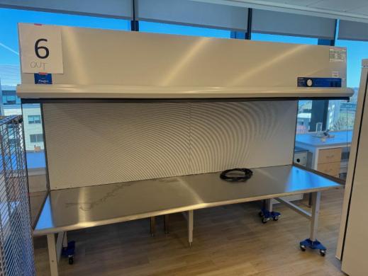 Labconco Purifier 8' Horizontal Clean Bench-cover