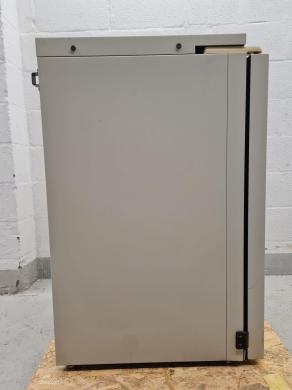 Sanyo CO2 Incubator Model - MCO175 Lab-cover