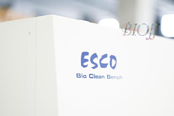 ESCO BCB-5E7 Clean Bench 165cm with ULPA Filters and LCD Display-cover
