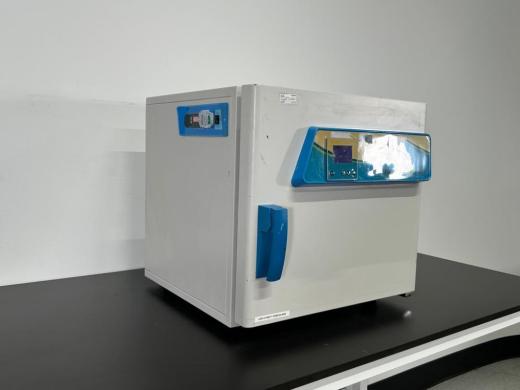 Benchmark Suretemp 40 Bi-Convection Incubator-cover