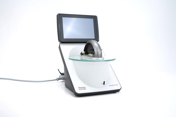 Thermo NanoDrop One C Microvolume UV-Vis Spectrophotometer, 190–850 nm, with Software