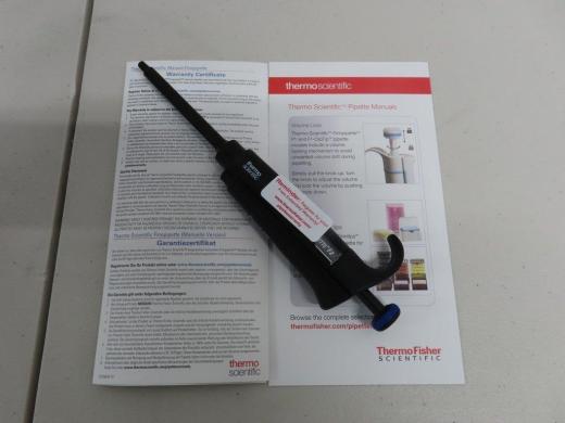 Thermo Scientific Finnpipette F2 Fixed Volume 100µL Micropipette-cover