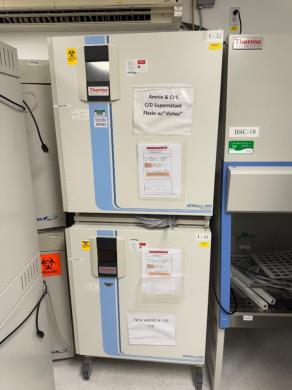 Thermo Fisher Scientific HERAcell 240i Double Stack CO2 Incubator for Cell Culture-cover